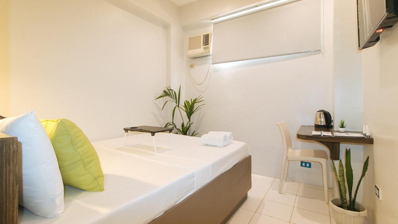 Urbanview At San Antonio'S Place Sampaloc 마닐라 외부 사진